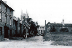 Church-Walk-Long-Melford-circa-1914