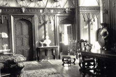 Kentwell-Hall-East-end-of-the-Great-Hall-in-1939