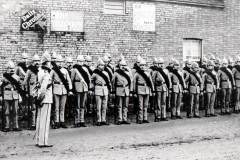 Melford-Volunteers-with-Capt-J.O.Steed-outside-the-Persiverance-Pub-Melford-Tavern-circa-1900