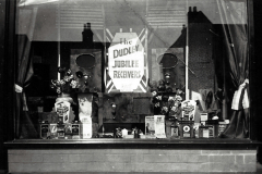 Dudleys-Radio-shop-window-decorated-for-the-Jubilee-of-King-George-5th-in-1935