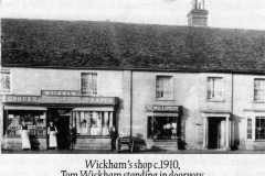Wickhams-Shop-Hall-Street-1910