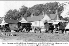 Gypsy-Caravans-on-Little-Holland-Green-adjacent-to-the-Melford-Fair-the-Fairground-people-and-the-Gypsies-never-mixed-photo-taken-about-1950.-